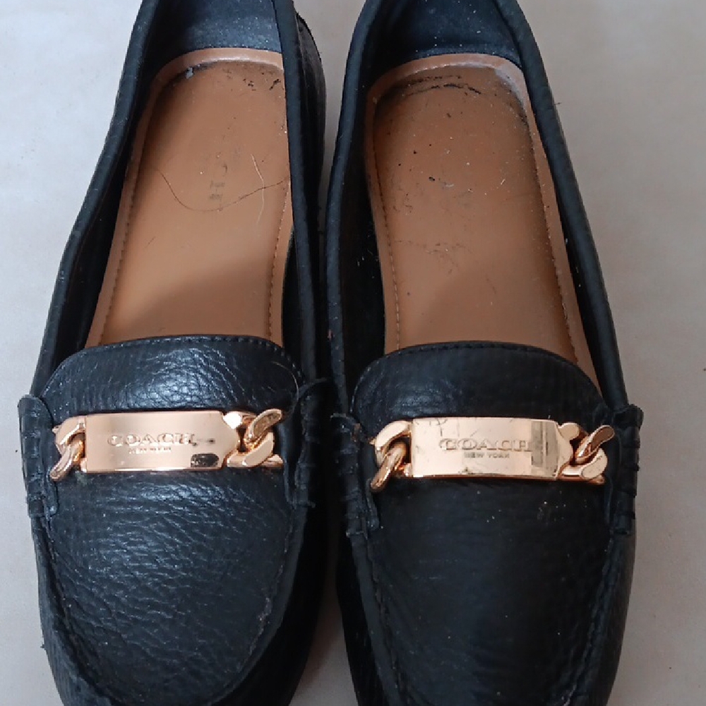 Coach Black Moc With Gold Buckle Size 7.5M